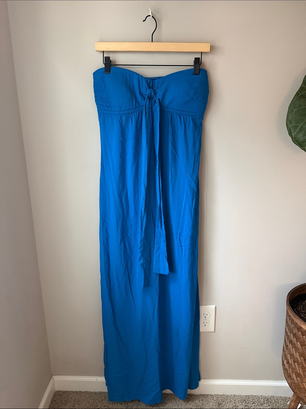 Tommy Bahama Tube Strapless Blue Maxi Dress Smocked Back Resort Vacation Beach